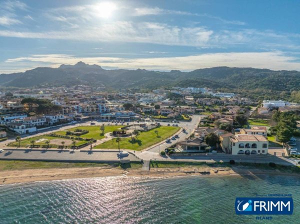 negozio in vendita ad Arzachena