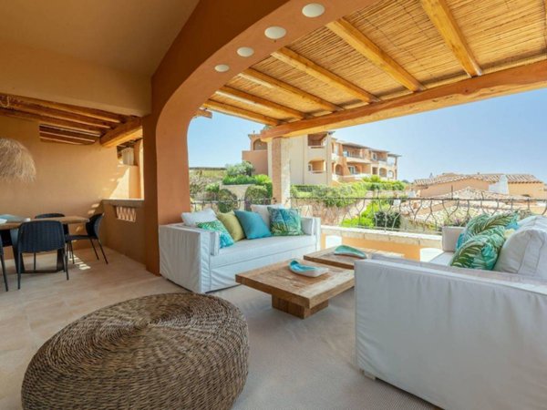 casa indipendente in vendita ad Arzachena in zona Porto Cervo