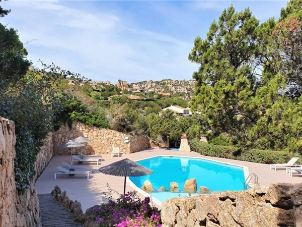 casa indipendente in vendita ad Arzachena in zona Porto Cervo