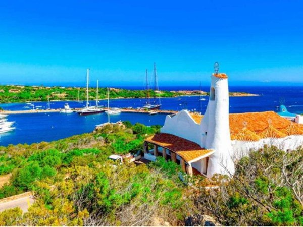 appartamento in vendita ad Arzachena in zona Porto Cervo