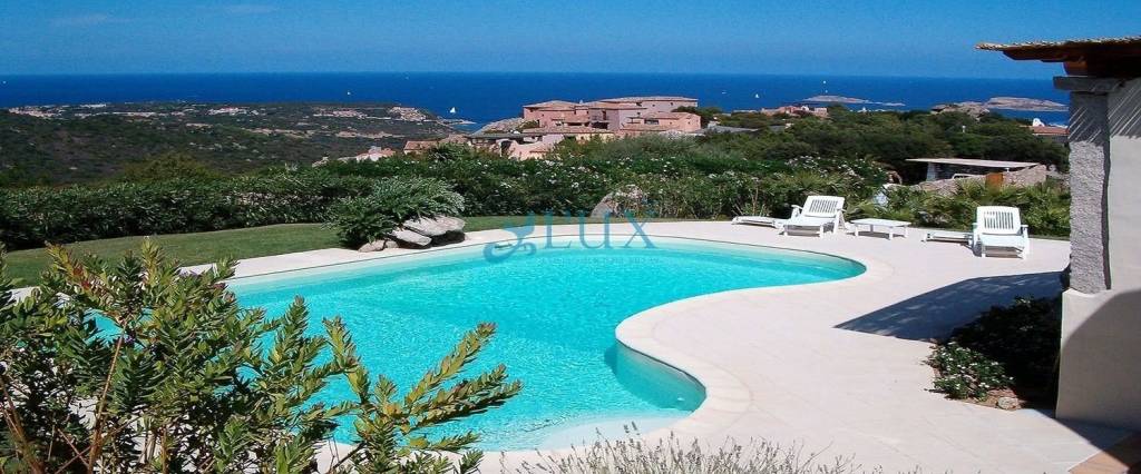 casa indipendente in vendita ad Arzachena in zona Porto Cervo