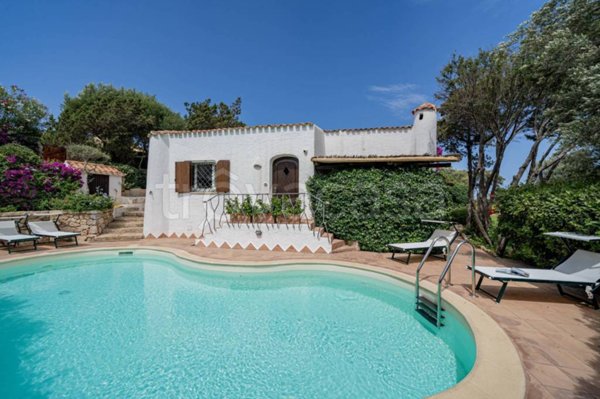 casa indipendente in vendita ad Arzachena in zona Porto Cervo