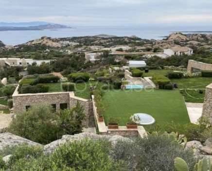 villa in vendita ad Arzachena in zona Porto Cervo