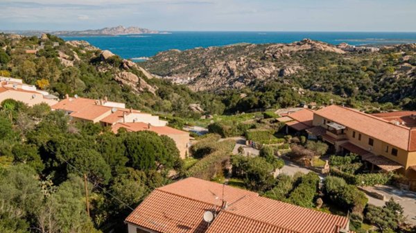 casa indipendente in vendita ad Arzachena in zona Porto Cervo