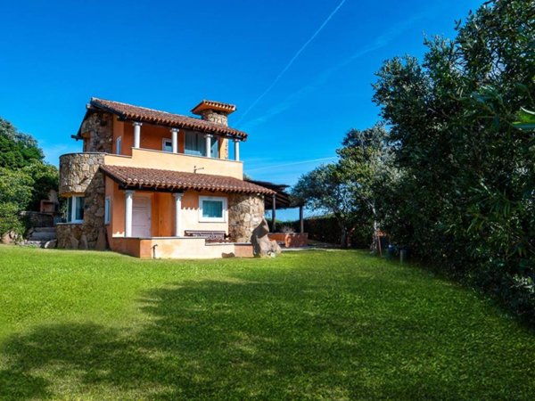 casa indipendente in vendita ad Arzachena in zona Porto Cervo