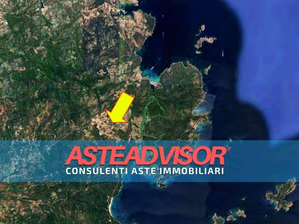 appartamento in vendita ad Arzachena in zona Abbiadori