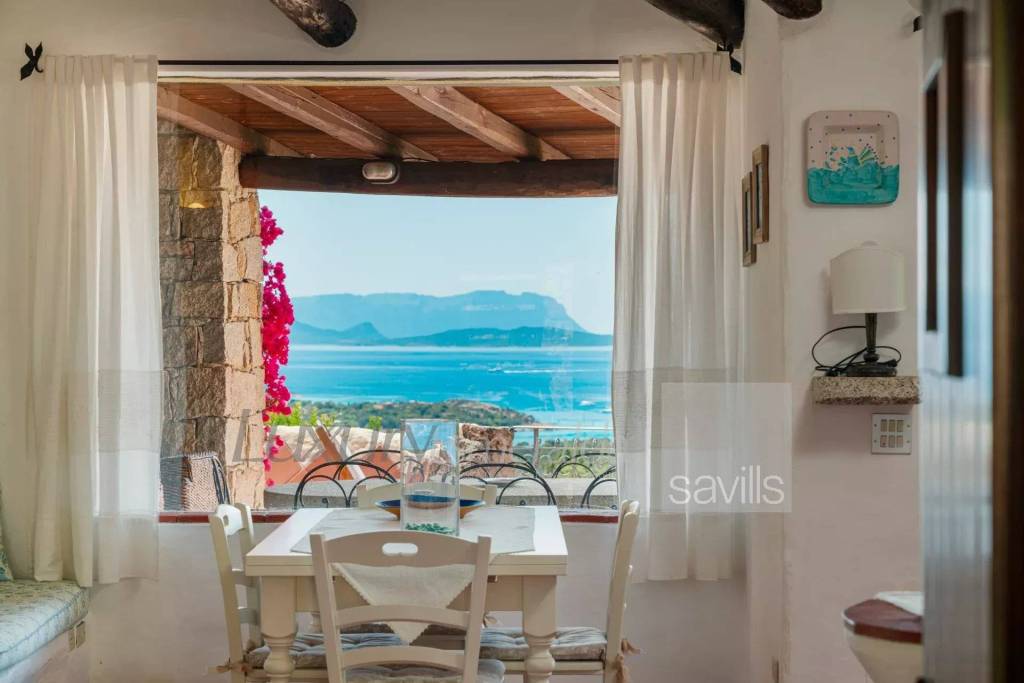 casa indipendente in vendita ad Arzachena
