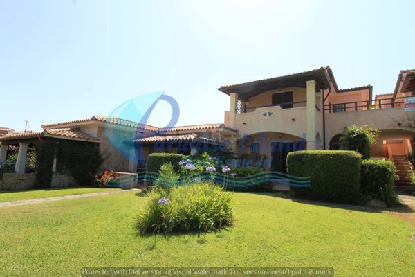 appartamento in vendita ad Arzachena in zona Cannigione