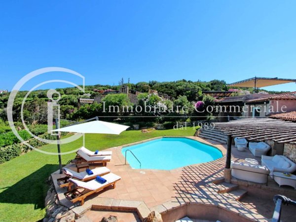 casa indipendente in vendita ad Arzachena in zona Porto Cervo