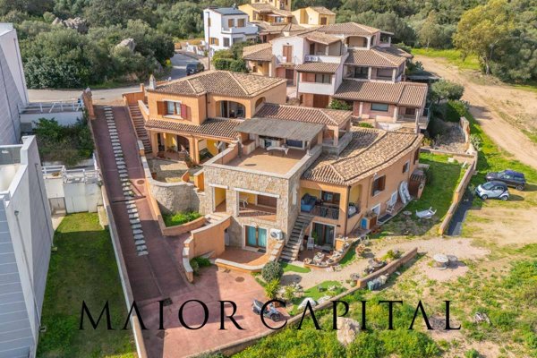 appartamento in vendita ad Arzachena in zona Cannigione