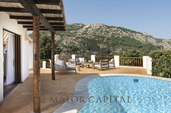 casa indipendente in vendita ad Arzachena