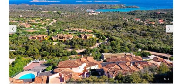 casa indipendente in vendita ad Arzachena in zona Abbiadori