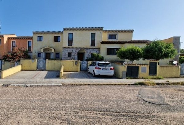 casa indipendente in vendita ad Arzachena