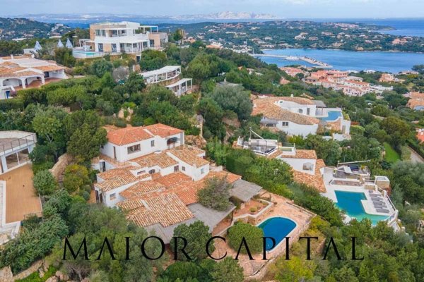 casa indipendente in vendita ad Arzachena in zona Porto Cervo