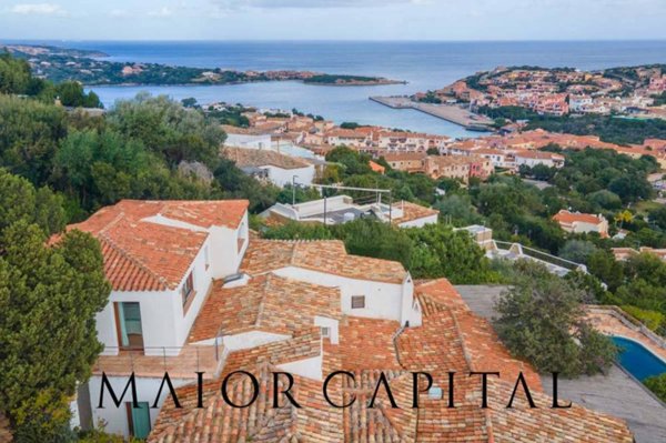 casa indipendente in vendita ad Arzachena in zona Porto Cervo