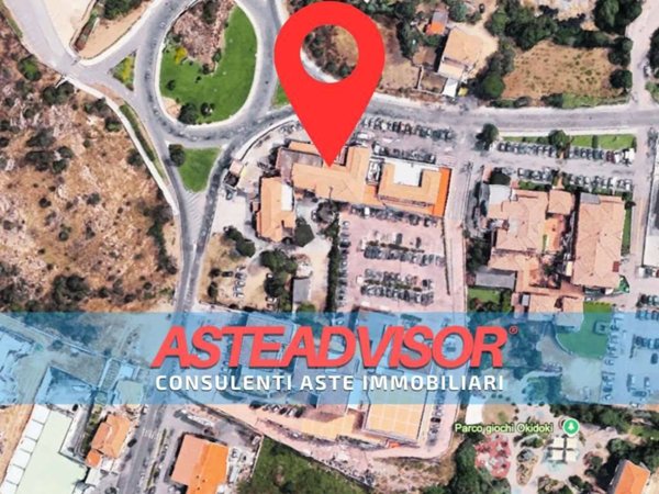 appartamento in vendita ad Arzachena in zona Abbiadori