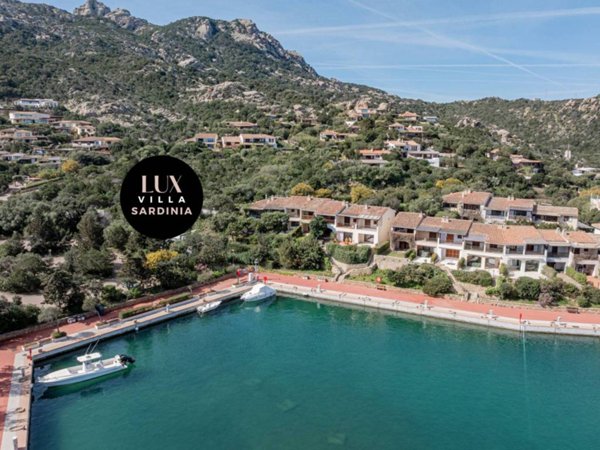 appartamento in vendita ad Arzachena in zona Porto Cervo