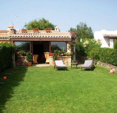 casa indipendente in vendita ad Arzachena in zona Baja Sardinia