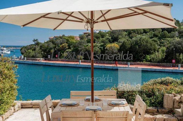 appartamento in vendita ad Arzachena in zona Porto Cervo