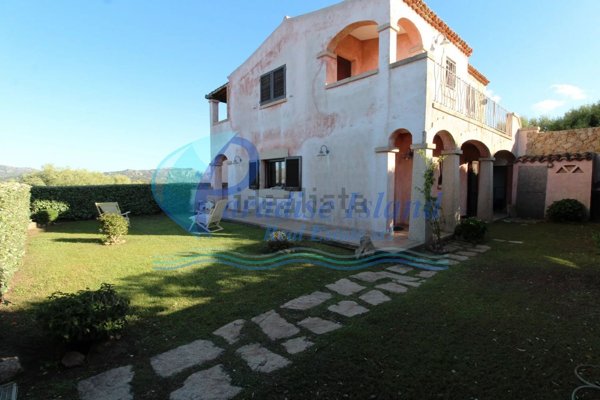 appartamento in vendita ad Arzachena