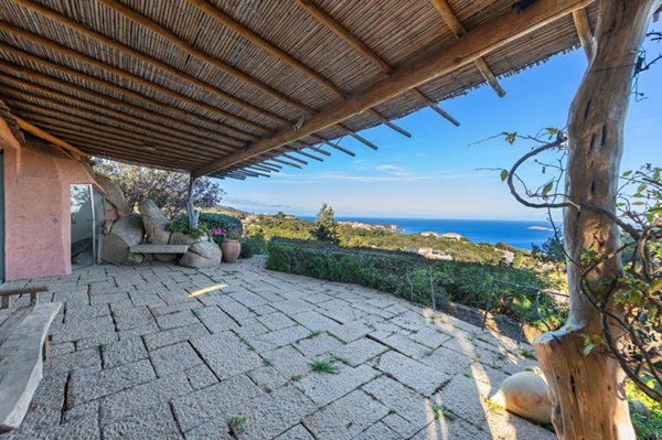 casa indipendente in vendita ad Arzachena in zona Porto Cervo
