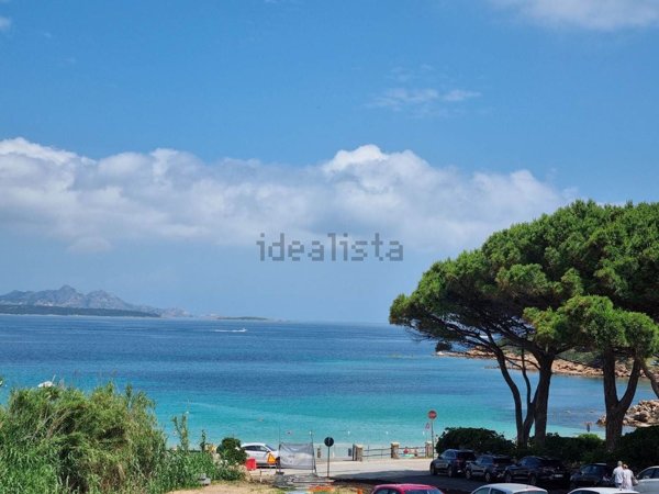 appartamento in vendita ad Arzachena in zona Baja Sardinia
