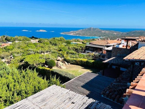 appartamento in vendita ad Arzachena