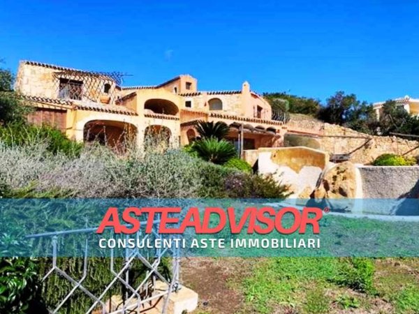 casa indipendente in vendita ad Arzachena