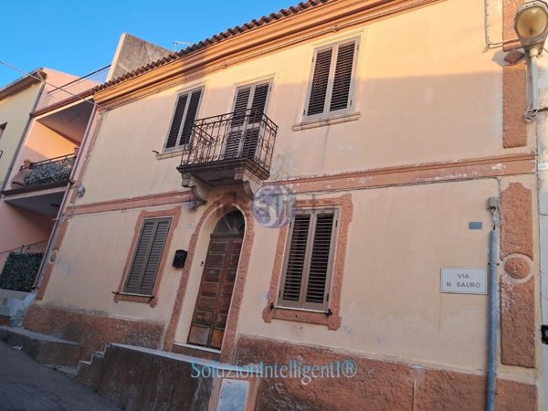 casa indipendente in vendita ad Arzachena