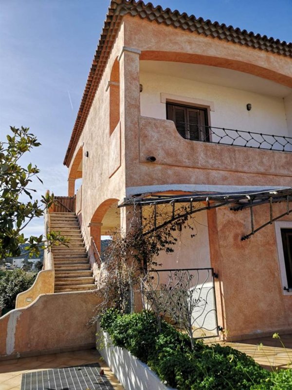 appartamento in vendita ad Arzachena in zona Porto Cervo