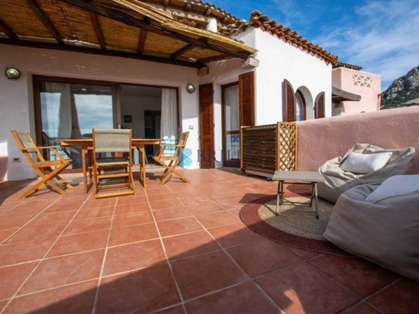 appartamento in vendita ad Arzachena in zona Porto Cervo