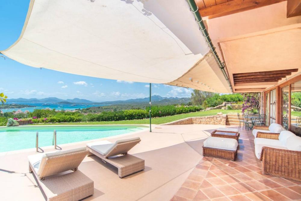 casa indipendente in vendita ad Arzachena in zona Porto Cervo