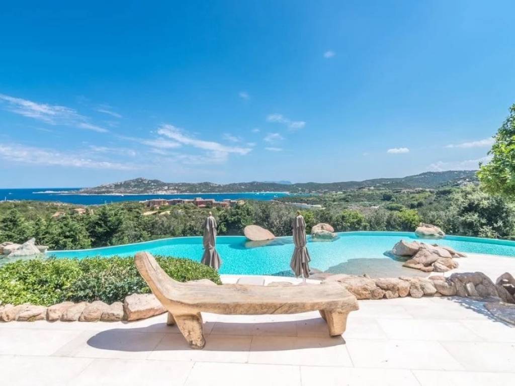 casa indipendente in vendita ad Arzachena in zona Porto Cervo