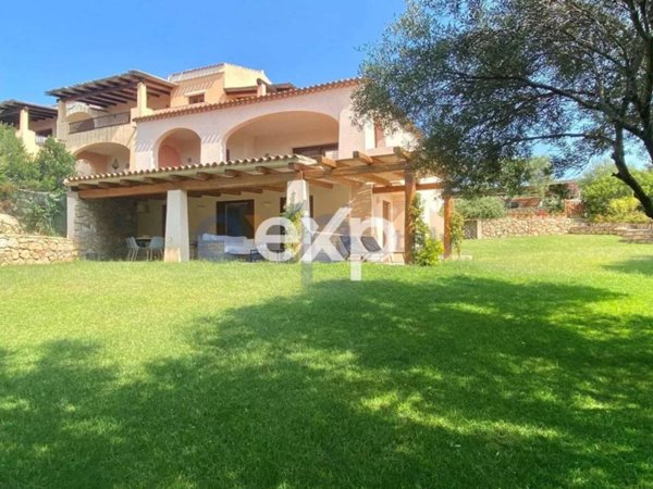 casa indipendente in vendita ad Arzachena in zona Porto Cervo