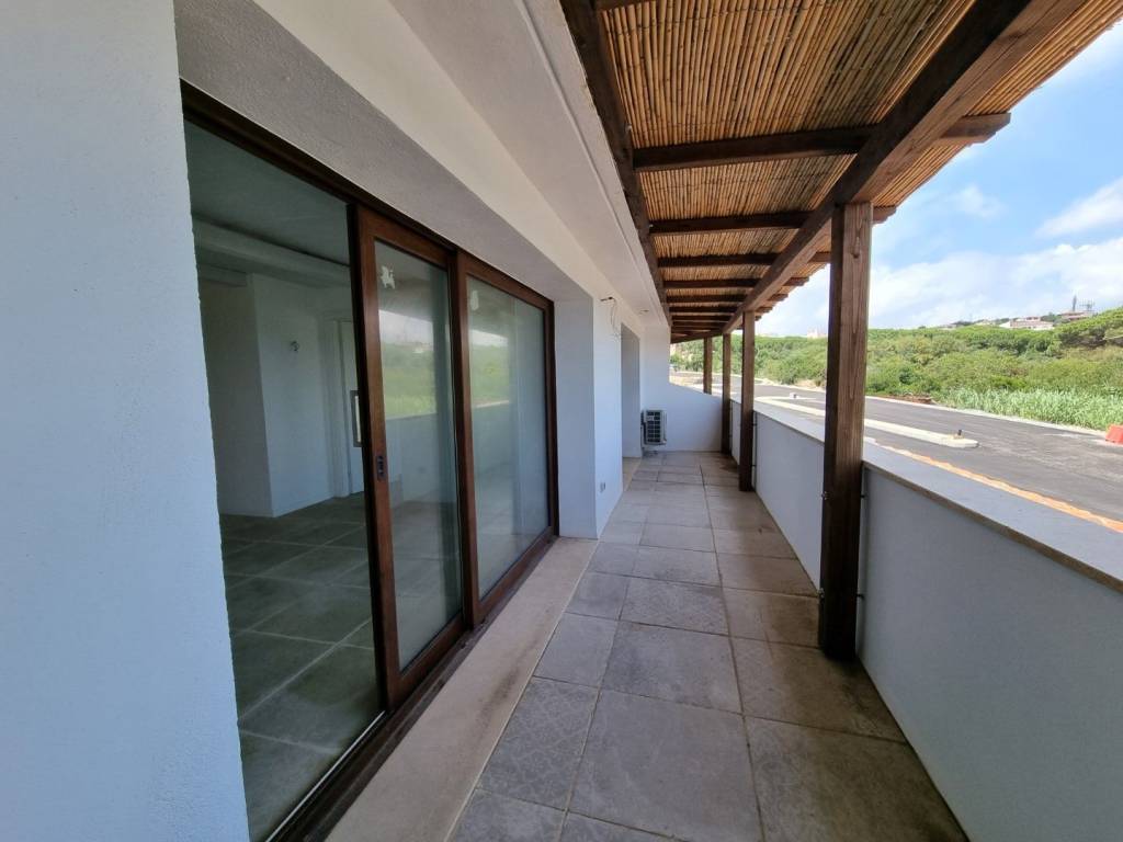 appartamento in vendita ad Arzachena in zona Baja Sardinia