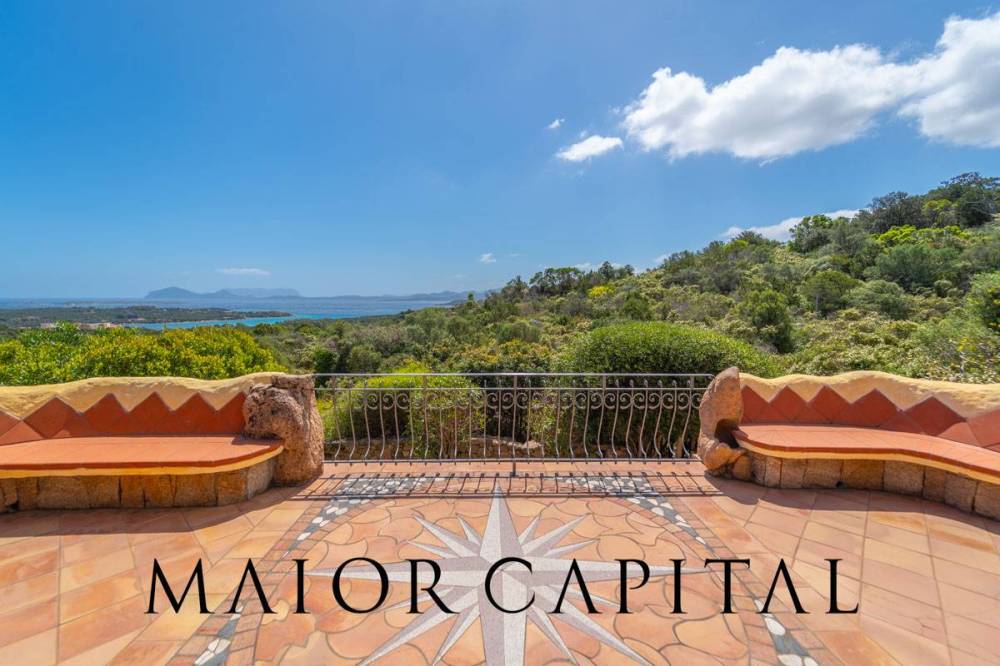 casa indipendente in vendita ad Arzachena in zona Porto Cervo