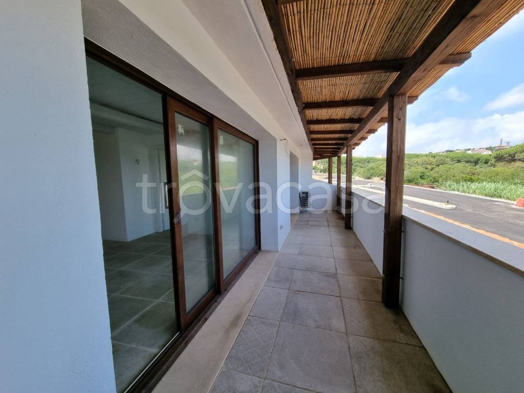 appartamento in vendita ad Arzachena in zona Baja Sardinia