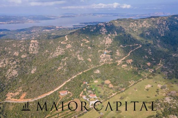 casa indipendente in vendita ad Arzachena in zona Porto Cervo