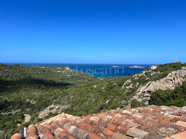 appartamento in vendita ad Arzachena in zona Pantogia
