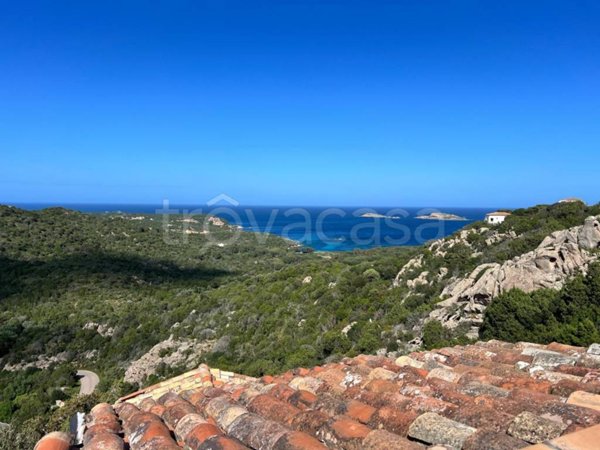appartamento in vendita ad Arzachena in zona Pantogia