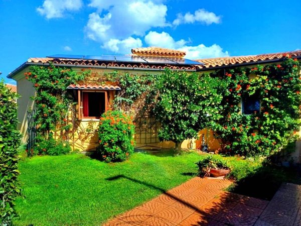 casa indipendente in vendita ad Arzachena
