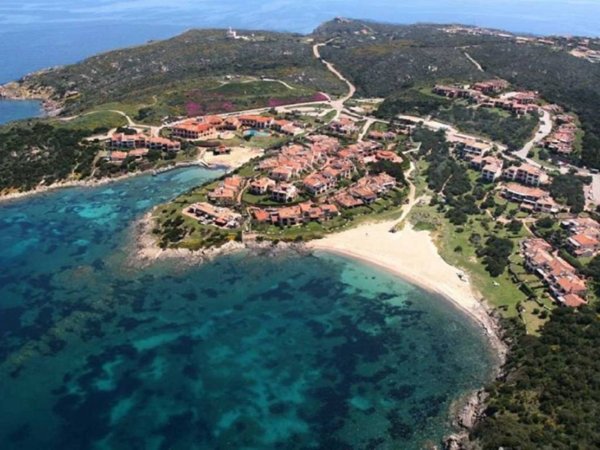 appartamento in vendita ad Arzachena in zona Porto Cervo