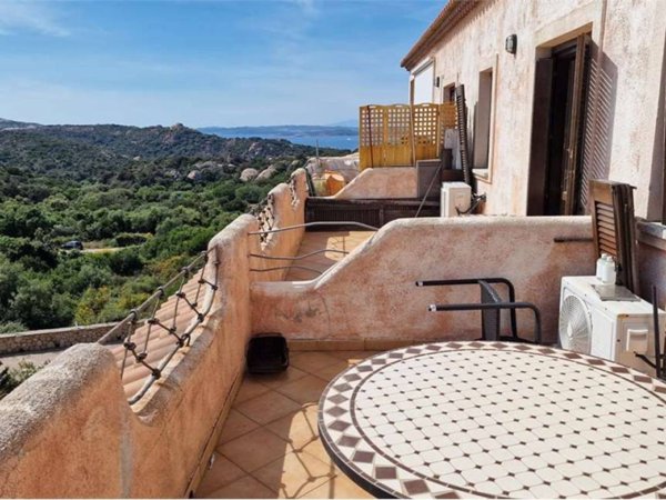 appartamento in vendita ad Arzachena in zona Porto Cervo