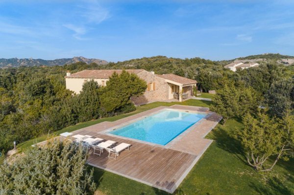 casa indipendente in vendita ad Arzachena