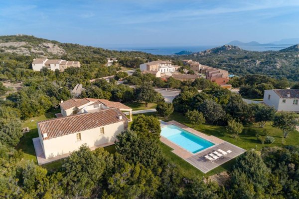 casa indipendente in vendita ad Arzachena