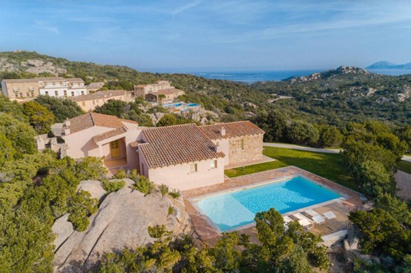 casa indipendente in vendita ad Arzachena