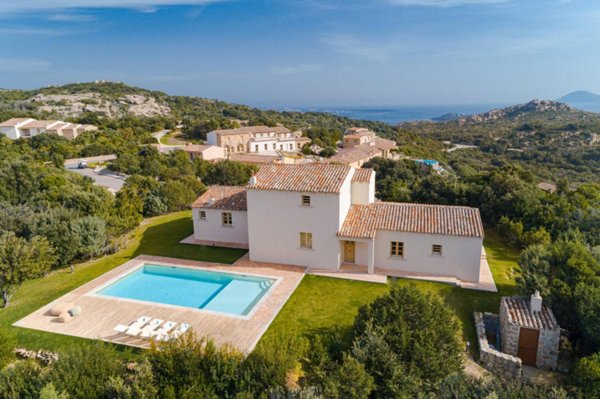 casa indipendente in vendita ad Arzachena