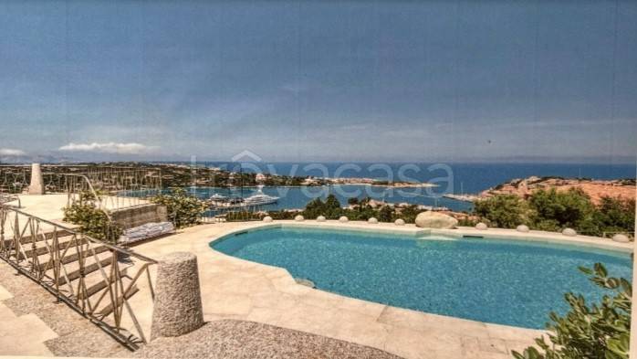 casa indipendente in vendita ad Arzachena in zona Porto Cervo