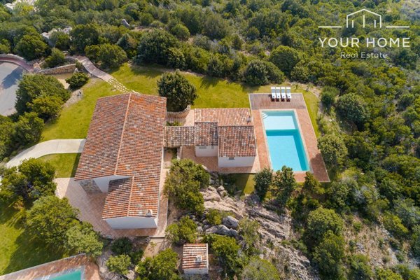 casa indipendente in vendita ad Arzachena in zona Porto Cervo