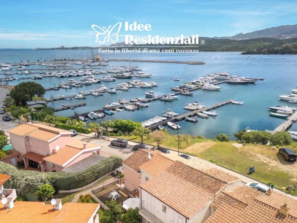 casa indipendente in vendita ad Arzachena in zona Cannigione